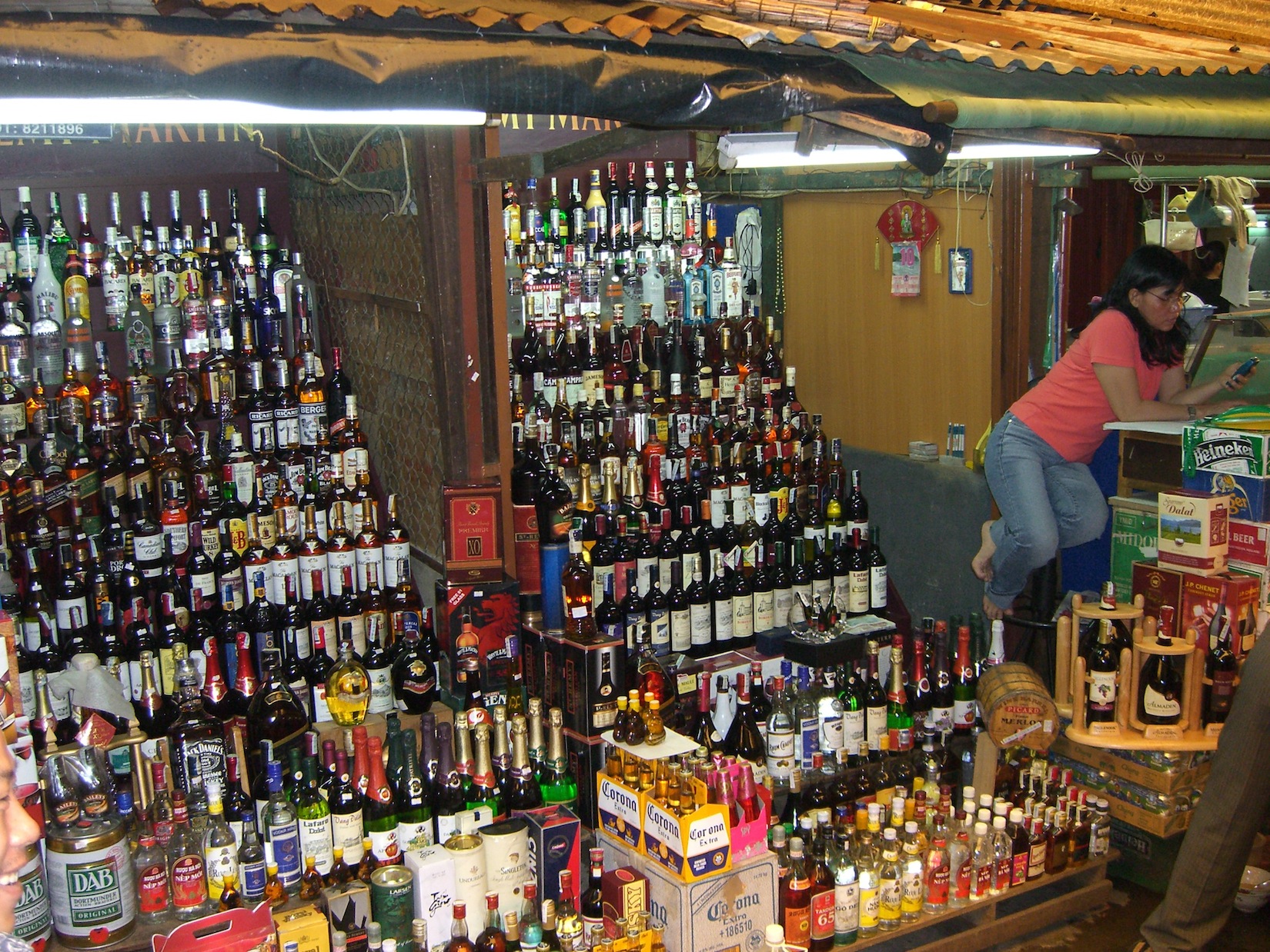 Alkohol gibt es auch reichlich in Vietnam im Angebot