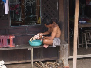 Essenszubereitung zur Mittagszeit im Mekong Delta