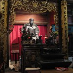 Ho Chi Minh Statue im Literaturtempel in Hanoi