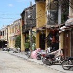 Die Häuserfronten in Hoi-An haben sich ihren alten Charme bewahrt